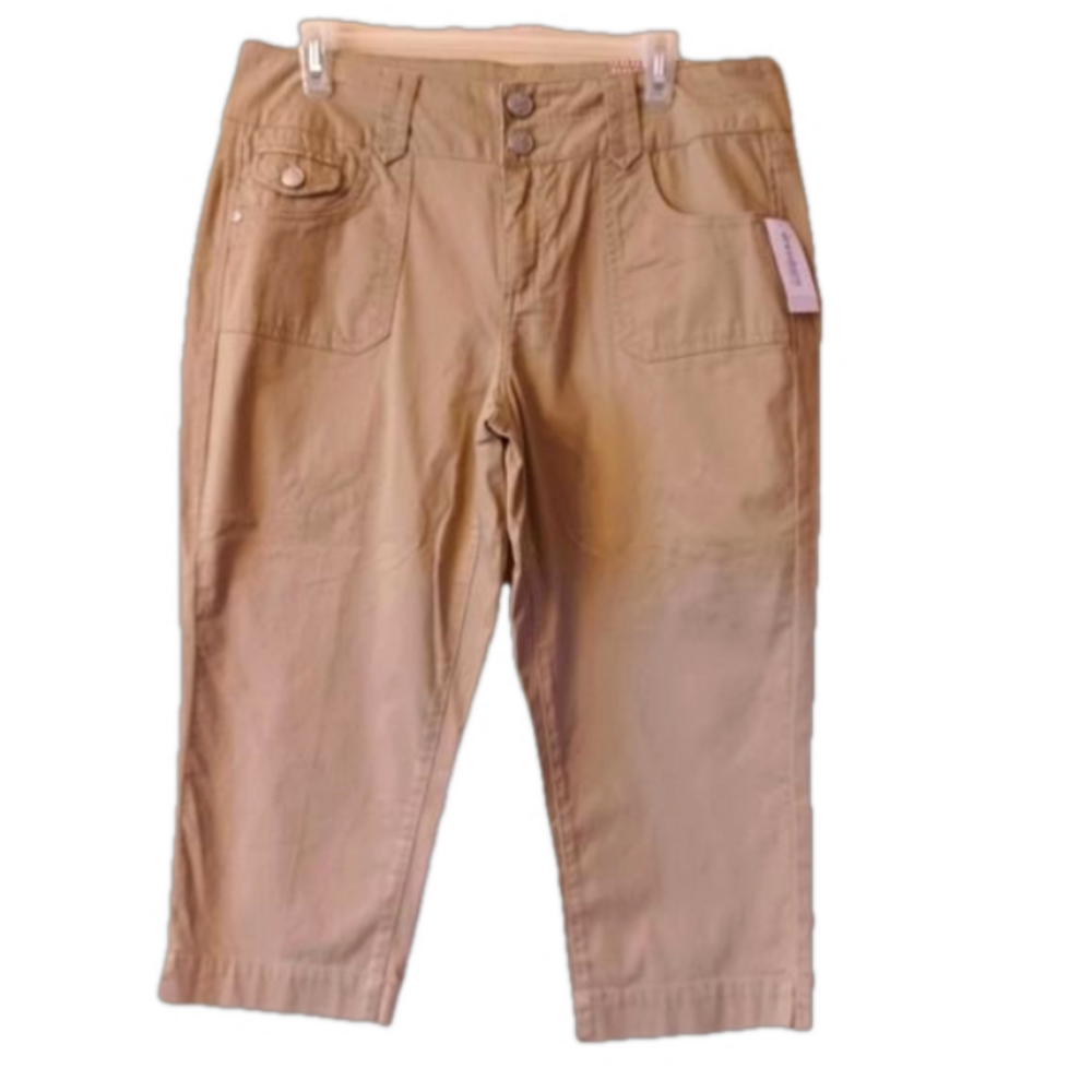 Dressbarn khaki Capris womens size 12